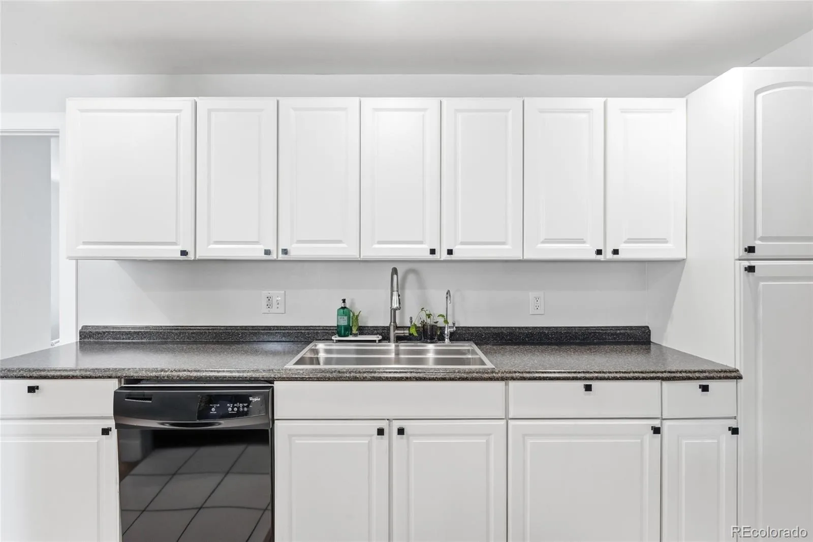 3791 S Huron Street Englewood CO 80110 | MLS #REC7820597 08192026163416 1600 17