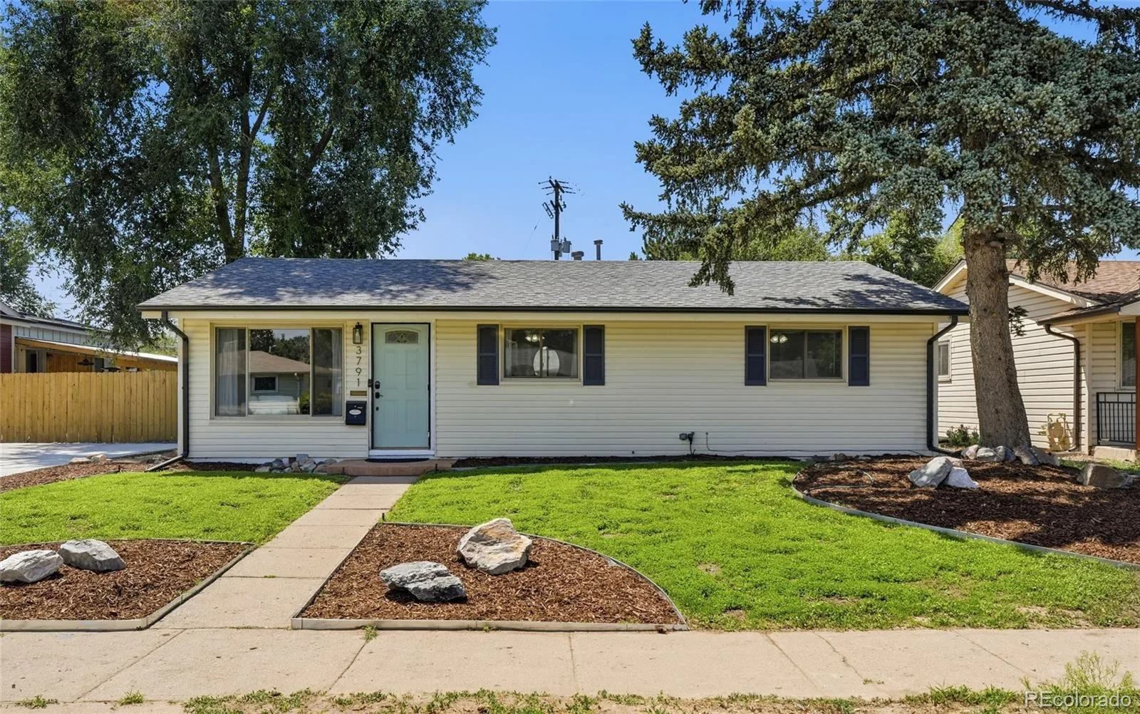 3791 S Huron Street Englewood CO 80110 | MLS #REC7820597 08192026163416 1600 2