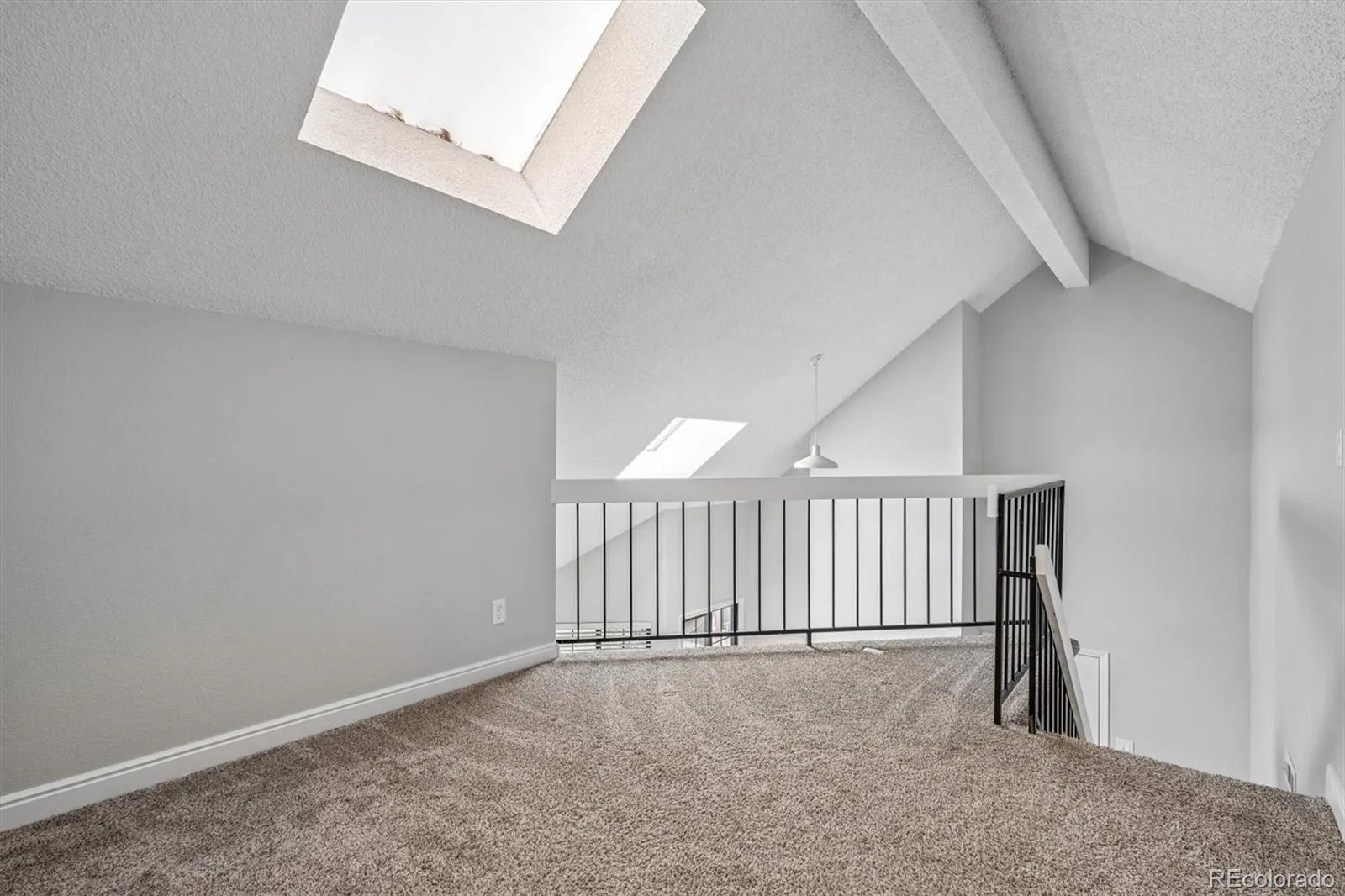 844 S Vance Street #F Lakewood CO 80226 MLS #REC7821456 05222026000410 1600 17