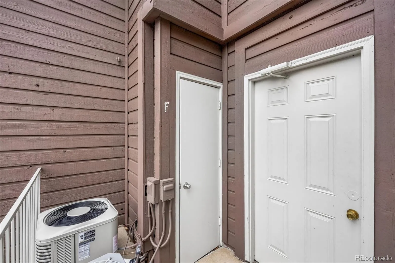 844 S Vance Street #F Lakewood CO 80226 MLS #REC7821456 05222026000410 1600 22