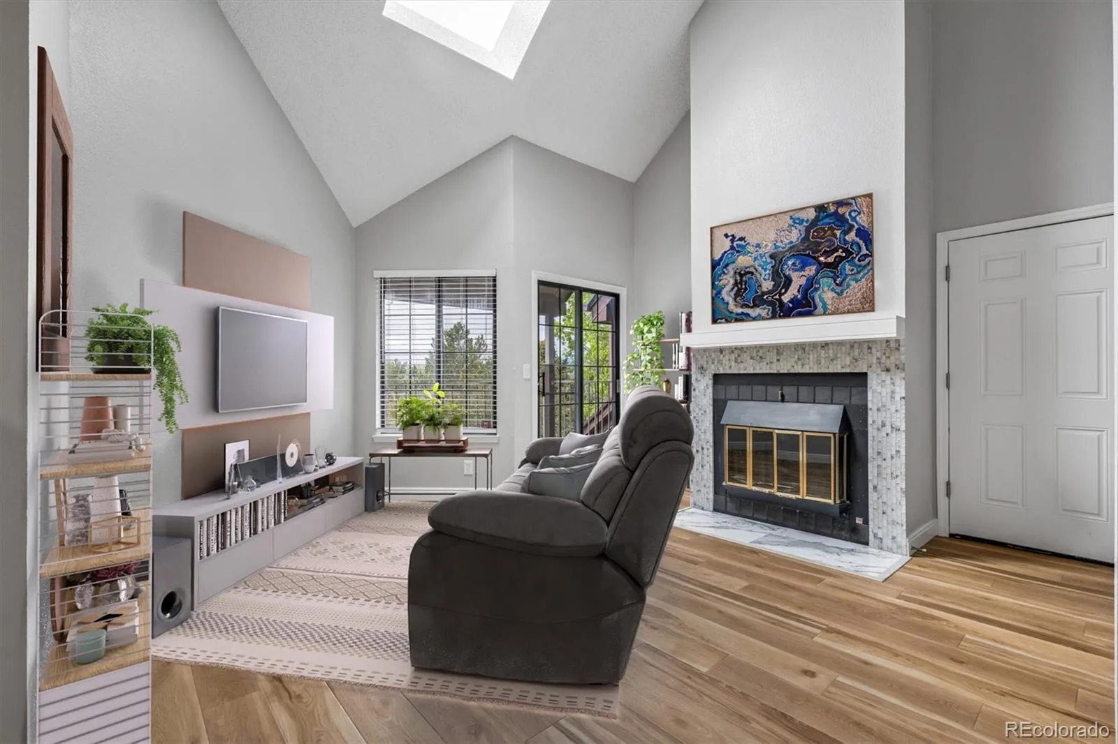 844 S Vance Street #F Lakewood CO 80226 MLS #REC7821456 05222026000410 1600 3