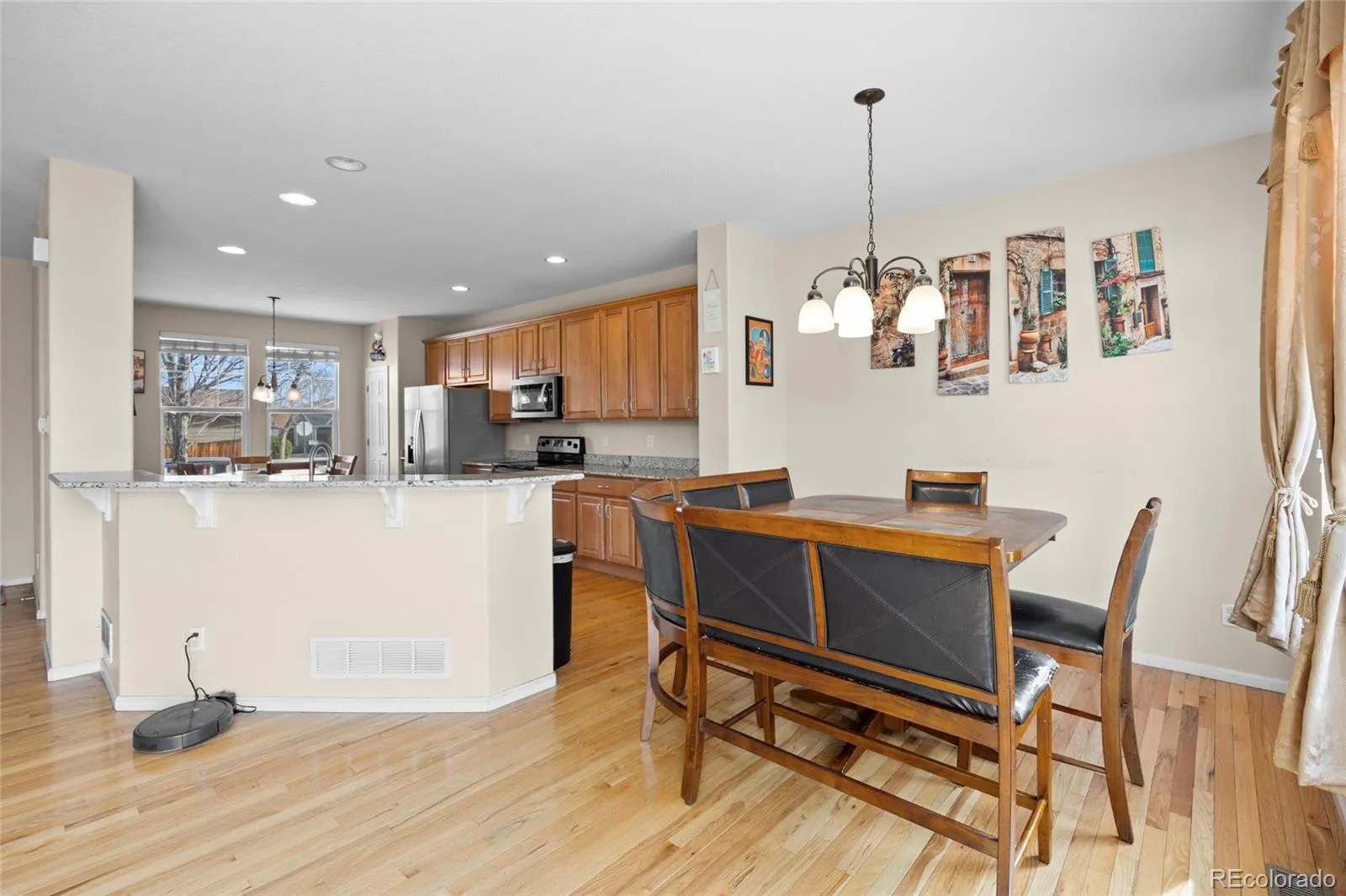 04142026222555 1600 12