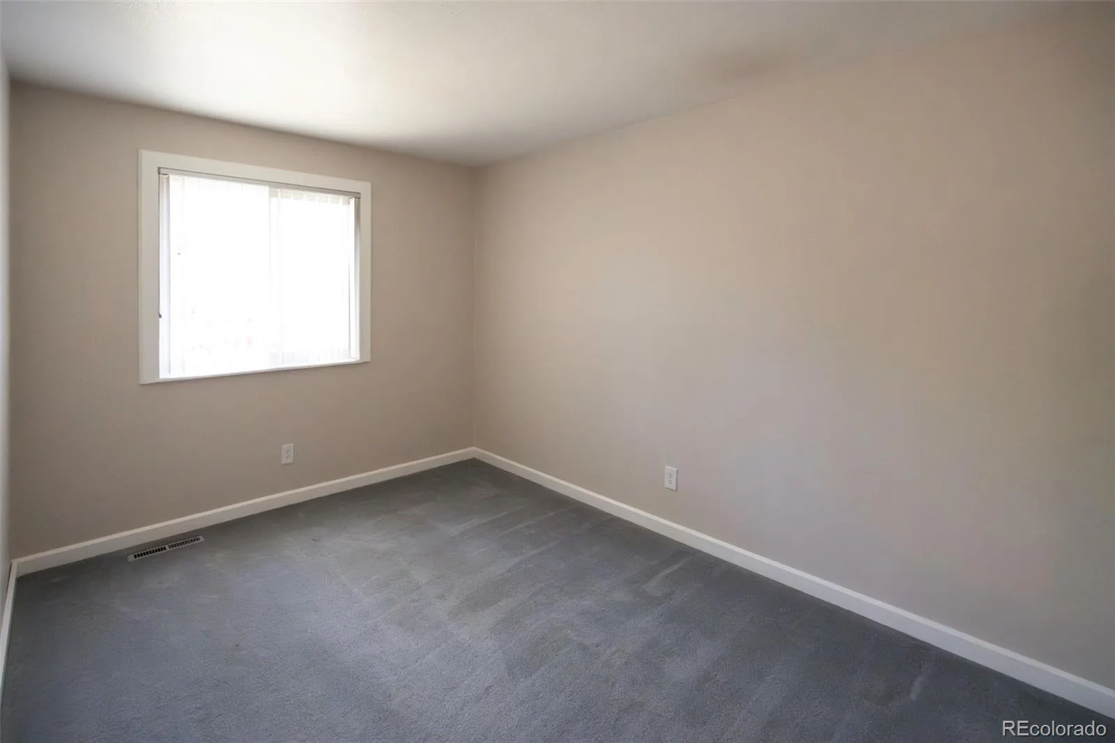 17959 E Oxford Place Aurora CO 80013 MLS #REC7822357 06112026163042 1600 23