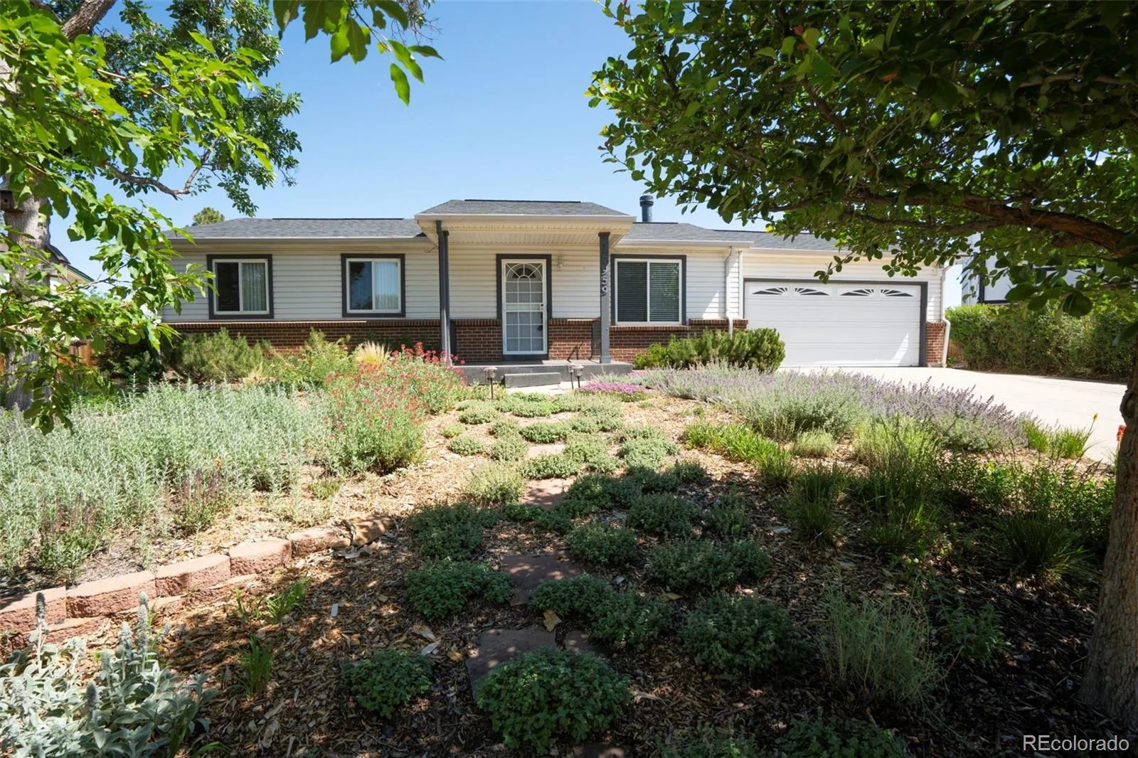 17959 E Oxford Place Aurora CO 80013 MLS #REC7822357 06112026163042 1600 44