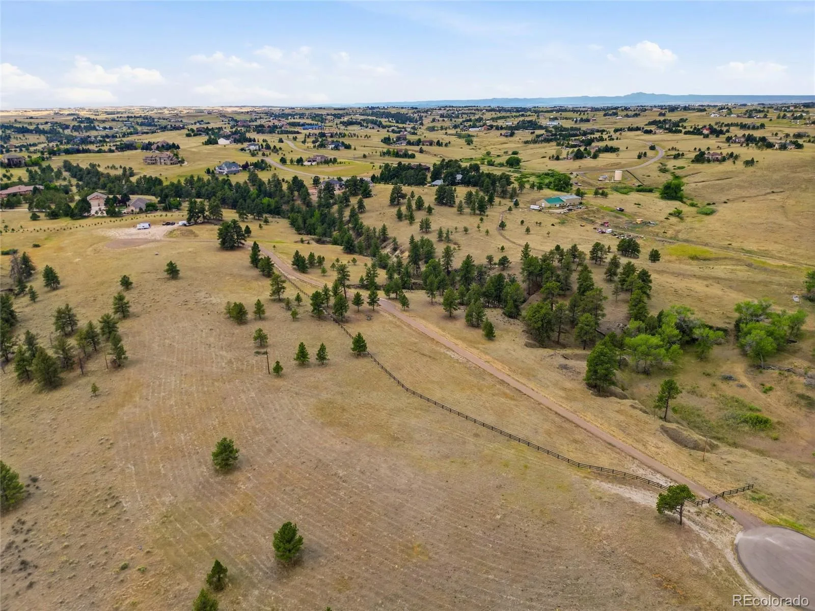 47682 Knibbe Court Parker CO 80138 | MLS #REC7823012 08012026210141 1600 29