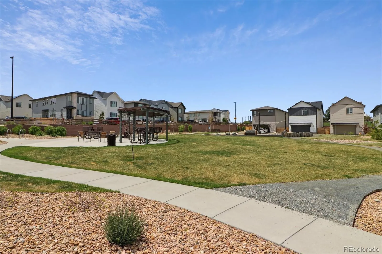 10534 Oncilla Lane Lone Tree CO 80124 MLS #REC7825414 05112026152402 1600 1