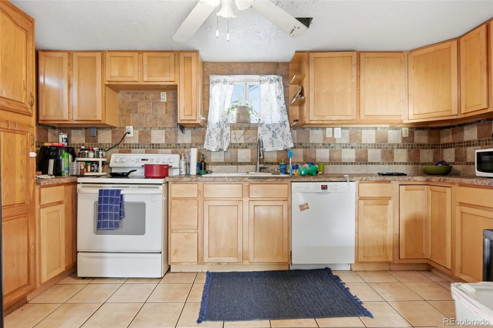 2312 W Baltic Place Englewood CO 80110 MLS #REC7827065 05112026034356 1600 24