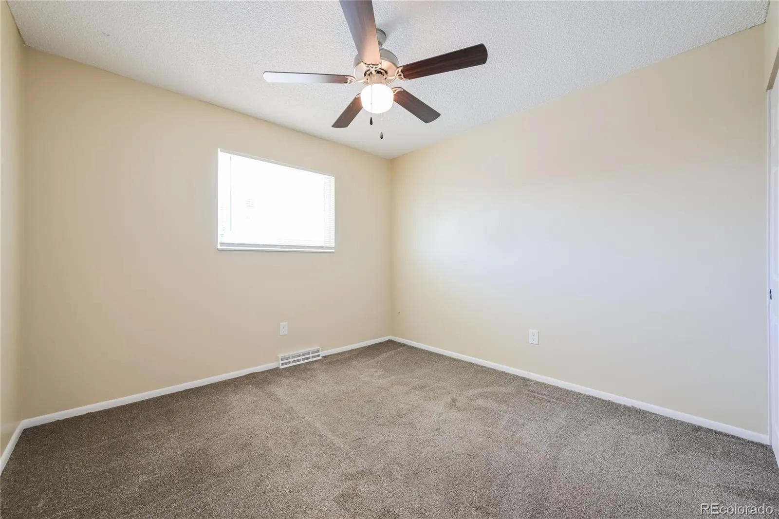 9117 E Mansfield Avenue Denver CO 80237 MLS #REC7829112 05112026184151 1600 14