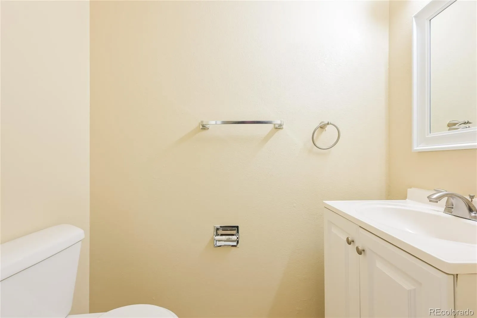 9117 E Mansfield Avenue Denver CO 80237 MLS #REC7829112 05112026184151 1600 17