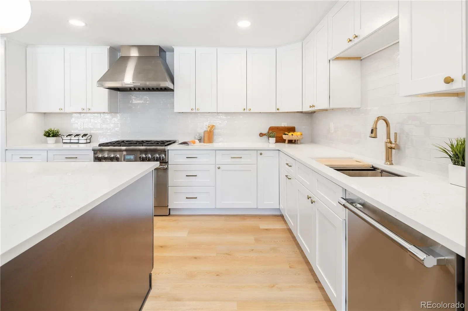 2005 Nelson Street Lakewood CO 80215 | MLS #REC7829519 07172026201628 1600 13
