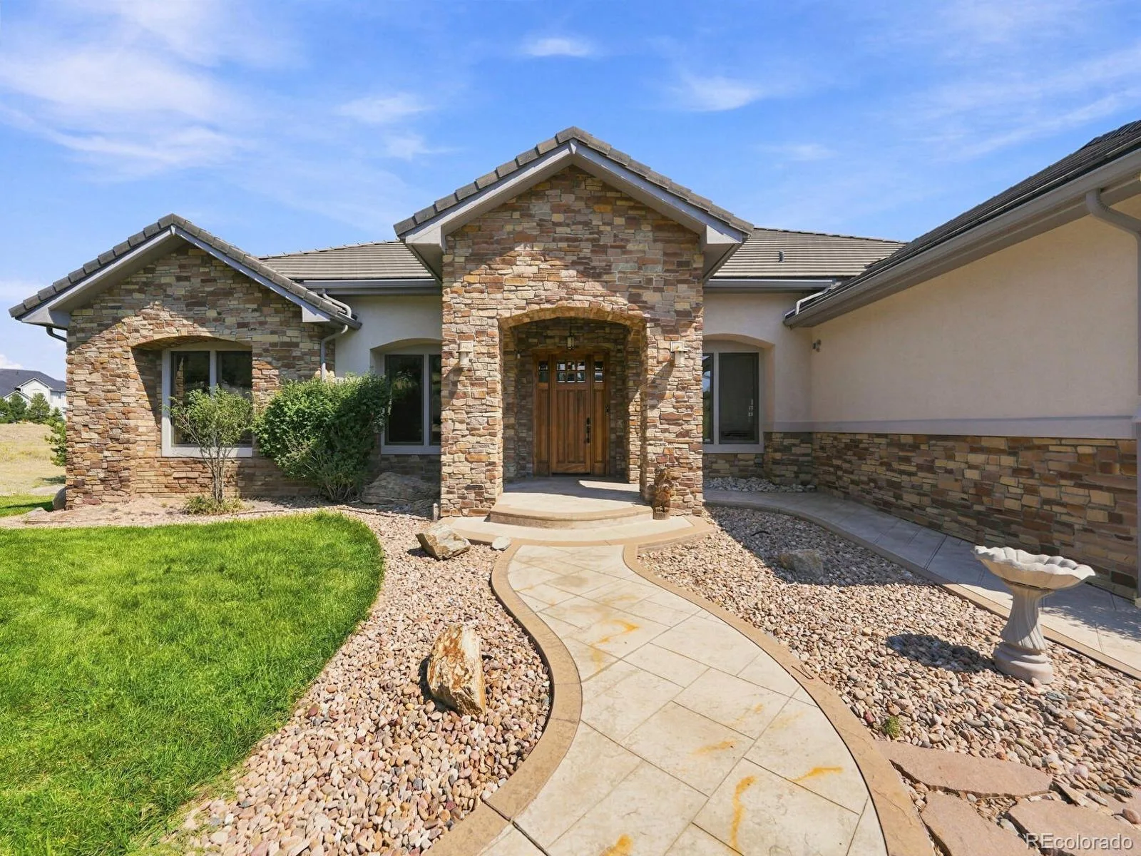 9753 Falcon Roost Point Parker CO 80138 | MLS #REC7830630 08182026170853 1600 2