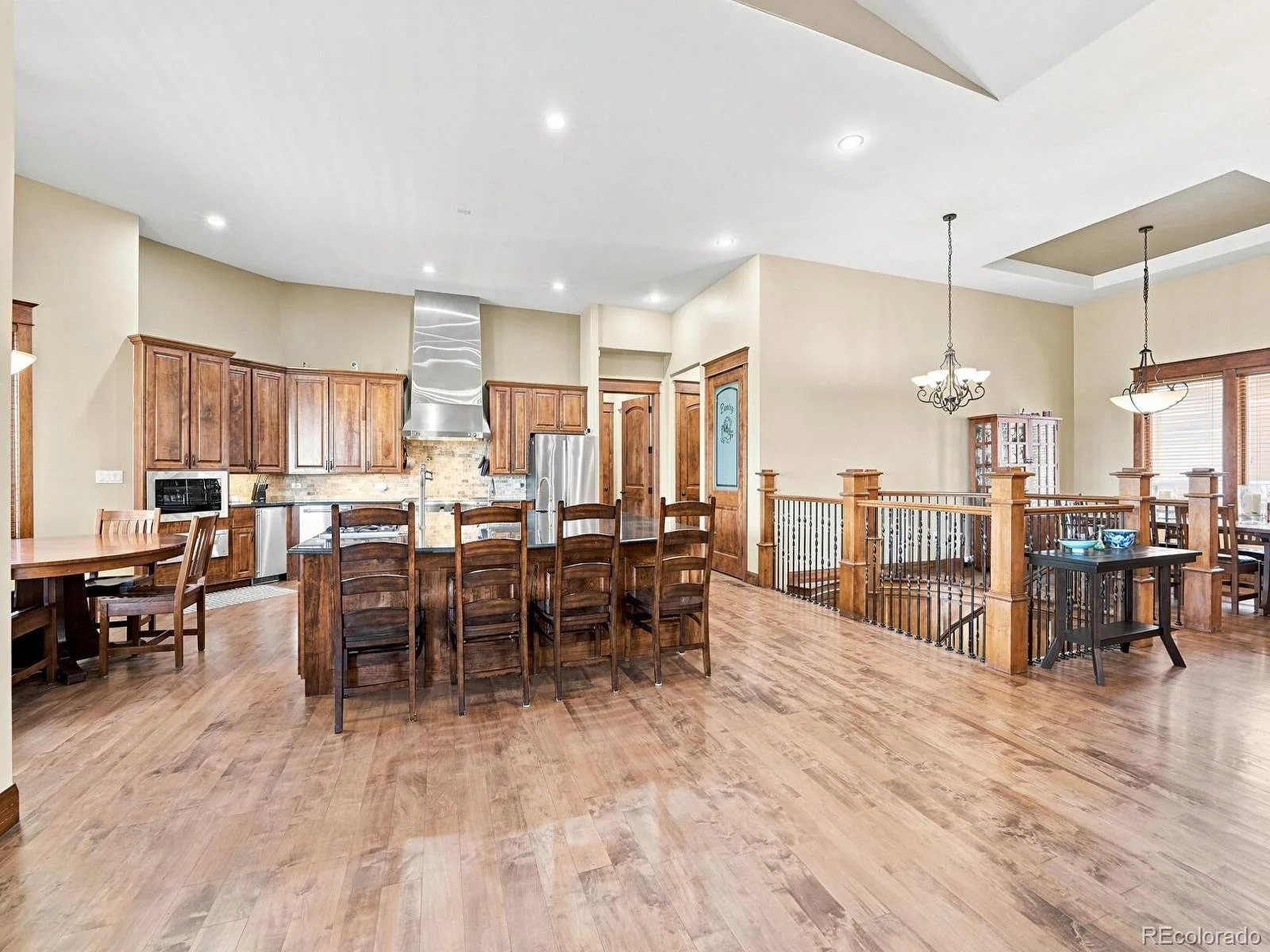 9753 Falcon Roost Point Parker CO 80138 | MLS #REC7830630 08182026170853 1600 23