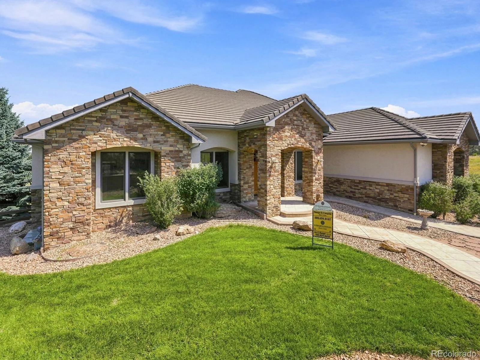 9753 Falcon Roost Point Parker CO 80138 | MLS #REC7830630 08182026170853 1600 3