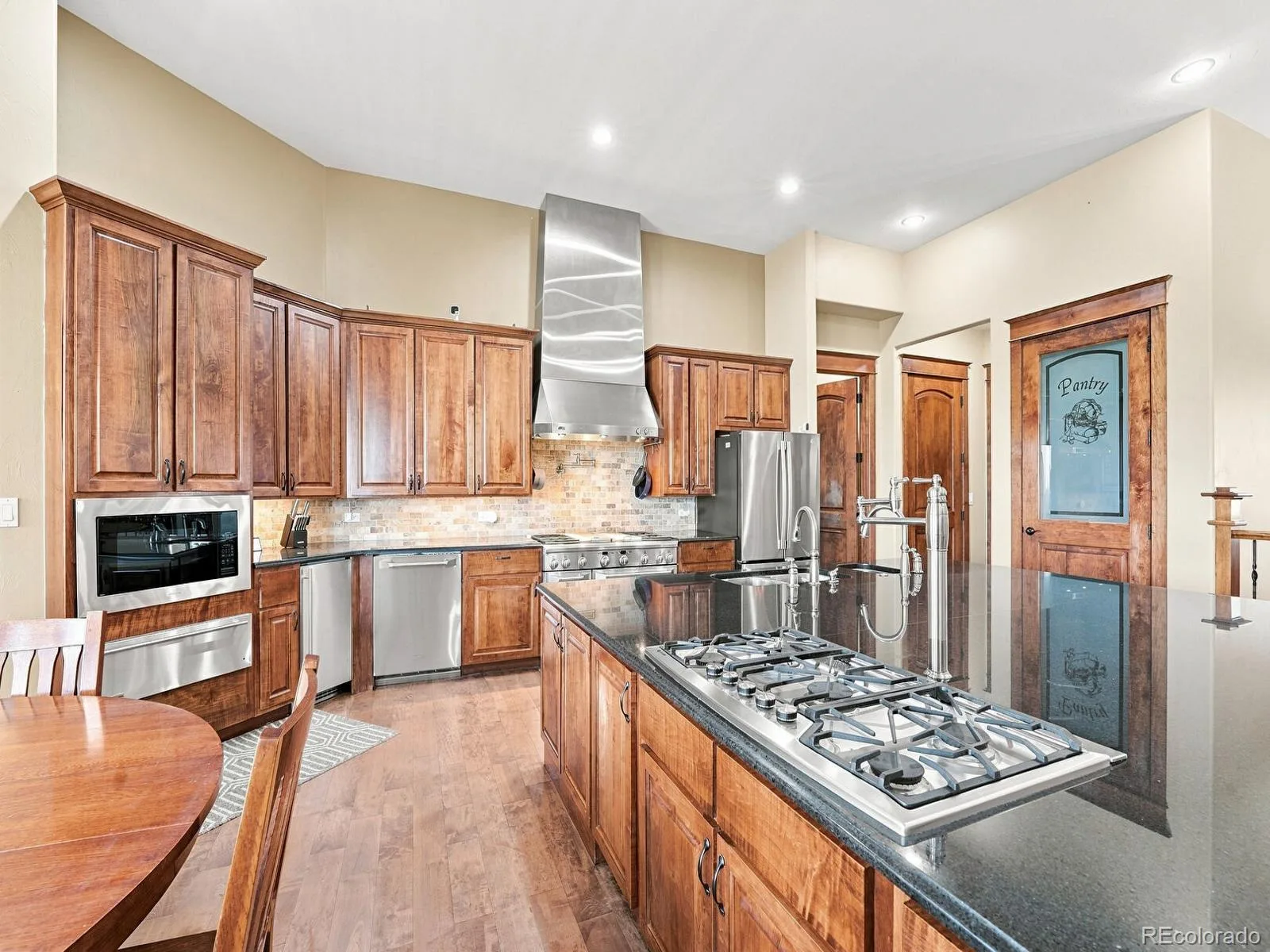 9753 Falcon Roost Point Parker CO 80138 | MLS #REC7830630 08182026170853 1600 33