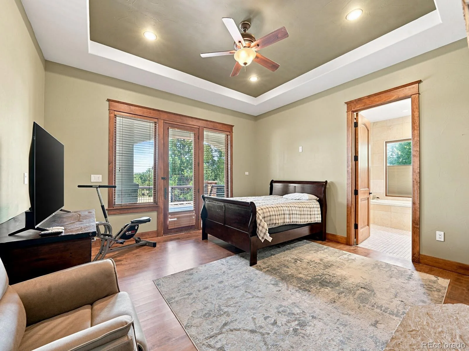 9753 Falcon Roost Point Parker CO 80138 | MLS #REC7830630 08182026170853 1600 45