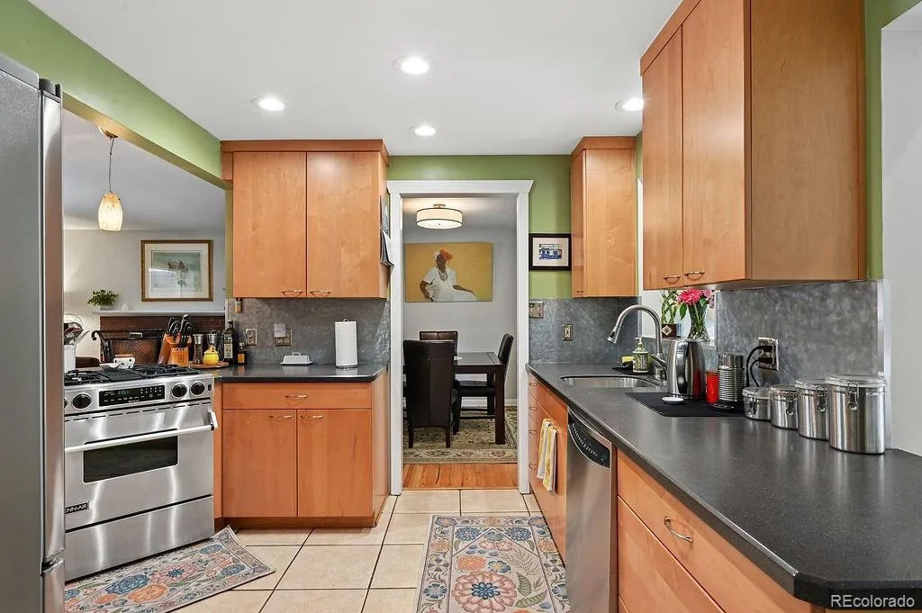 5402 E Warren Avenue Denver CO 80222 MLS #REC7831567 04152026215853 1024 16