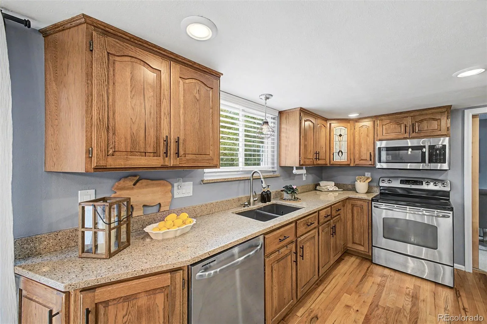 8330 Garland Drive Arvada CO 80005 MLS #REC7832695 07042026171416 1600 14