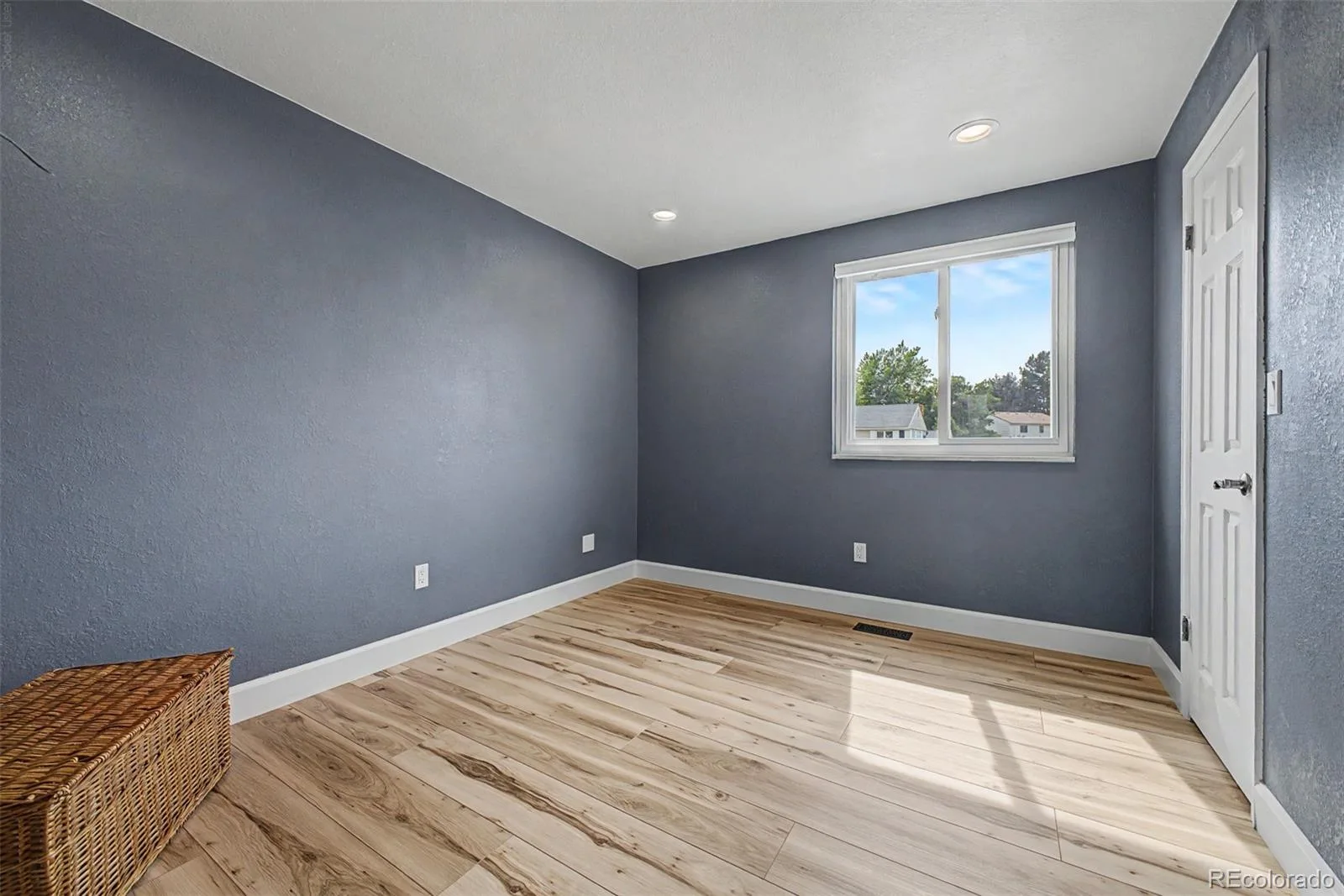 8330 Garland Drive Arvada CO 80005 MLS #REC7832695 07042026171416 1600 34