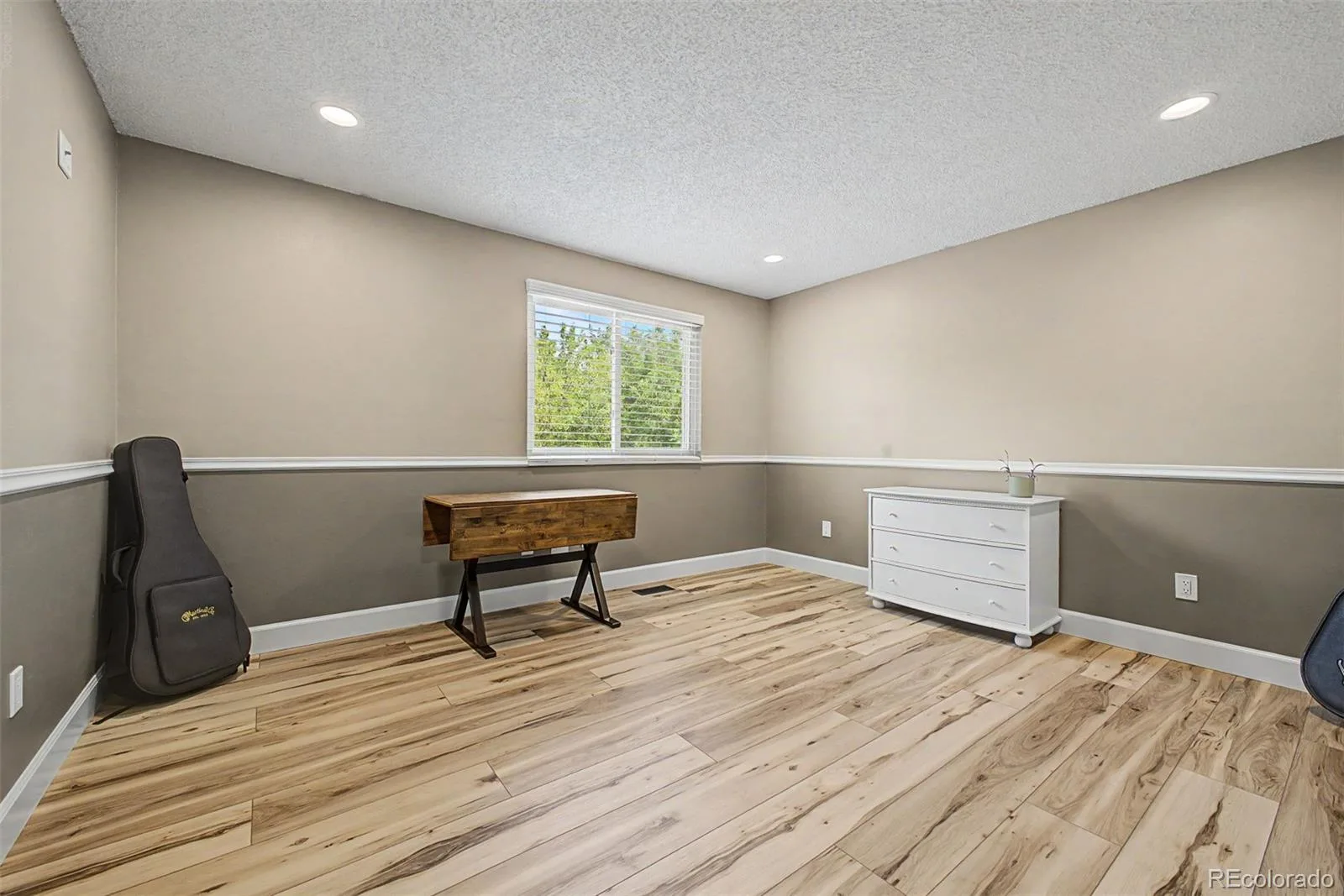 8330 Garland Drive Arvada CO 80005 MLS #REC7832695 07042026171416 1600 36