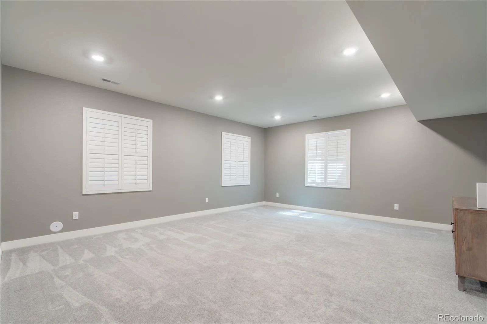 7010 Sagerock Road Castle Pines CO 80108 MLS #REC7835309 08092026011506 1600 30