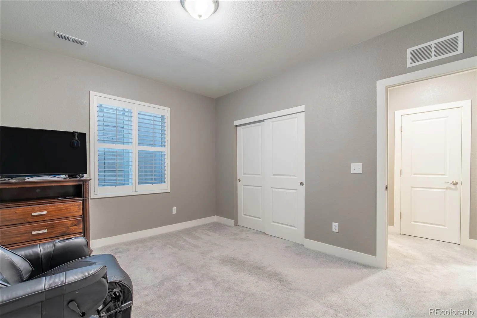 7010 Sagerock Road Castle Pines CO 80108 MLS #REC7835309 08092026011506 1600 33