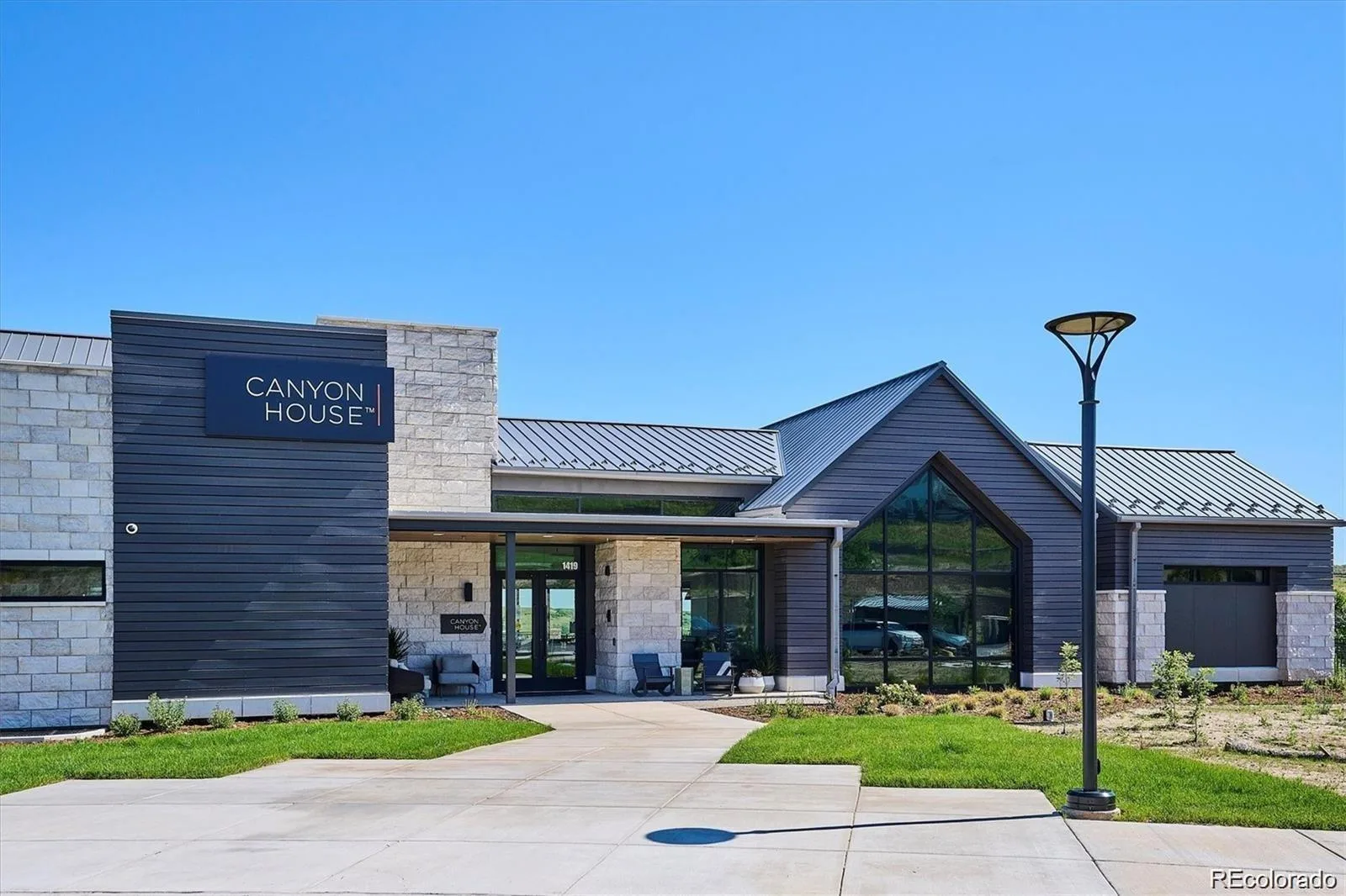 7010 Sagerock Road Castle Pines CO 80108 MLS #REC7835309 08092026011506 1600 43