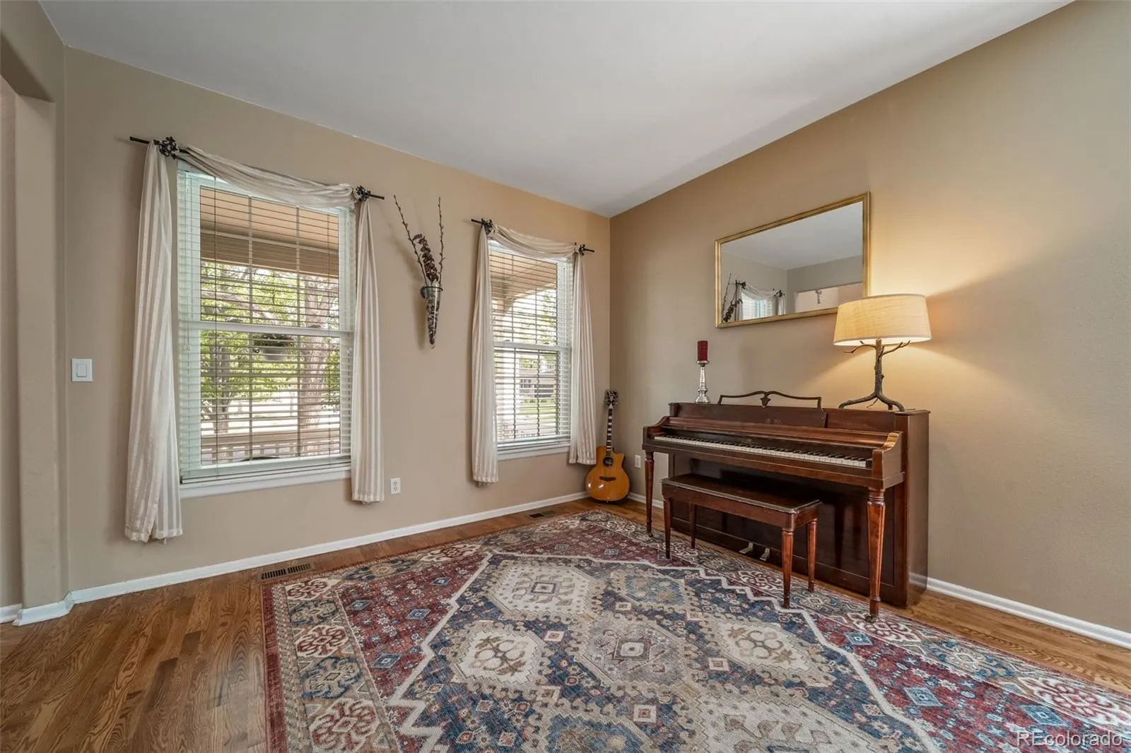 6340 W Alamo Drive Littleton CO 80123 MLS #REC7835876 05112026231149 1600 4