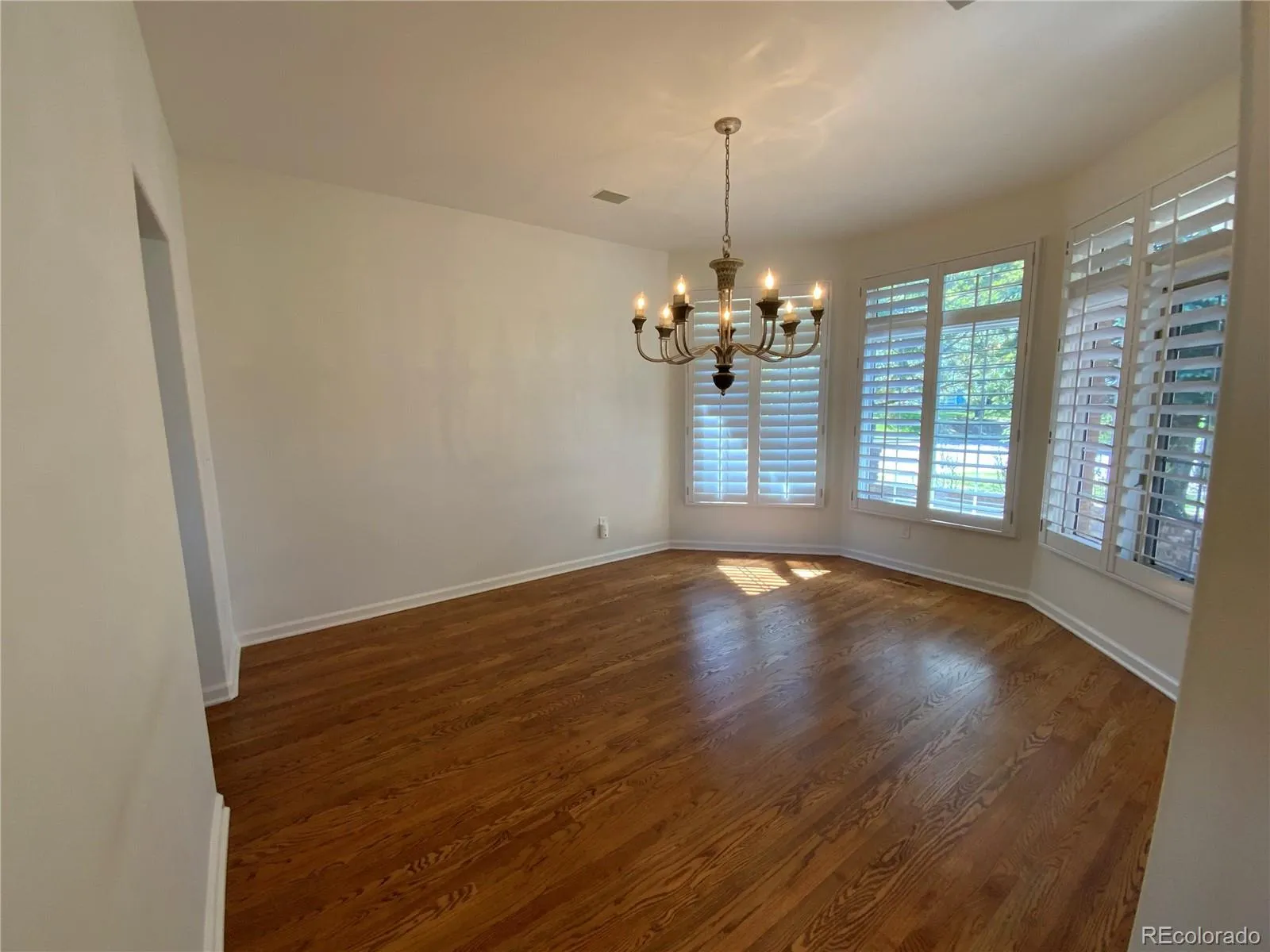 2 Mackenzie Court Highlands Ranch CO 80130 MLS #REC7836334 05242026213439 1600 5