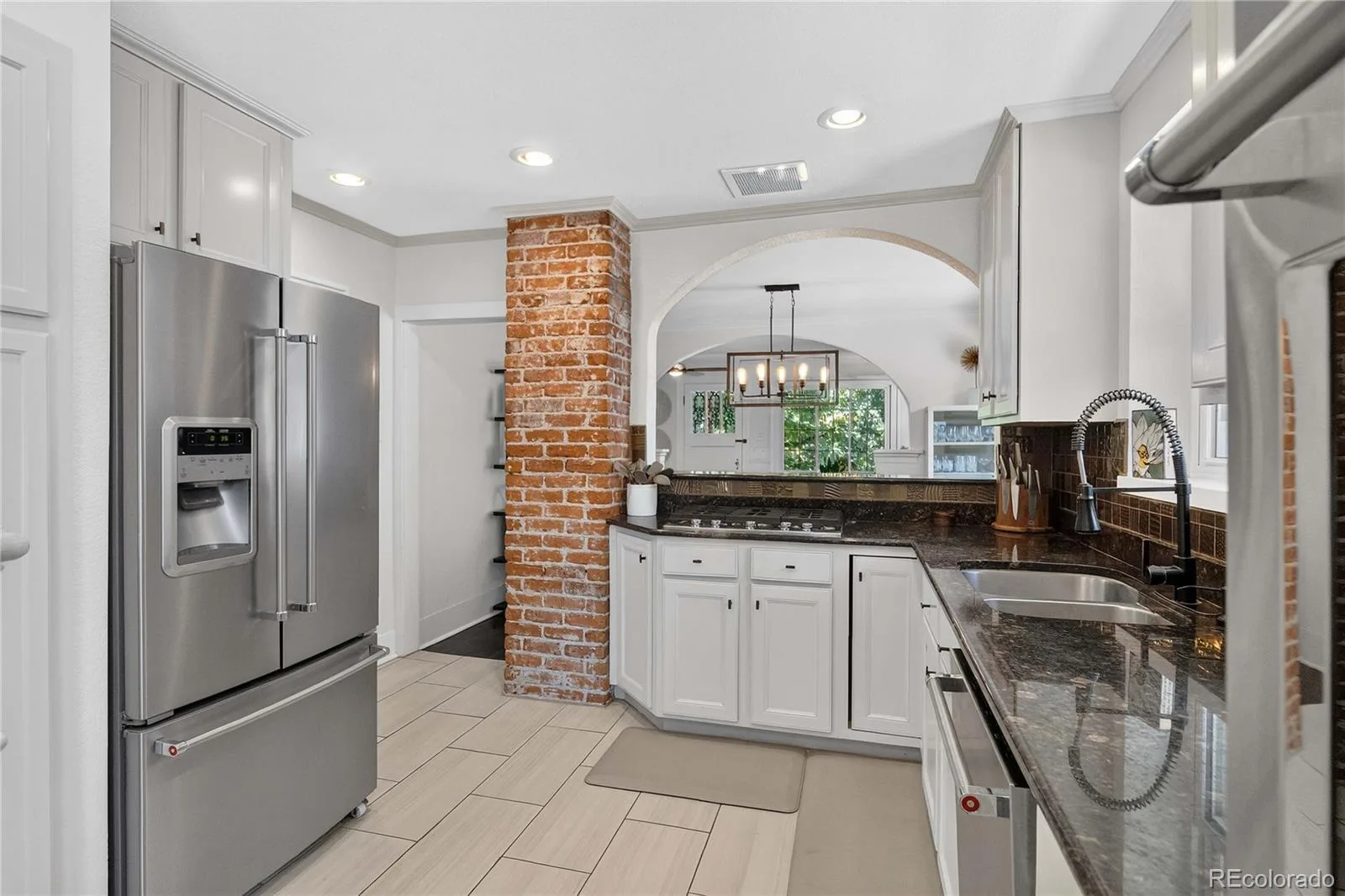 2320 N Glencoe Street Denver CO 80207 | MLS #REC7837631 08122026174954 1600 10