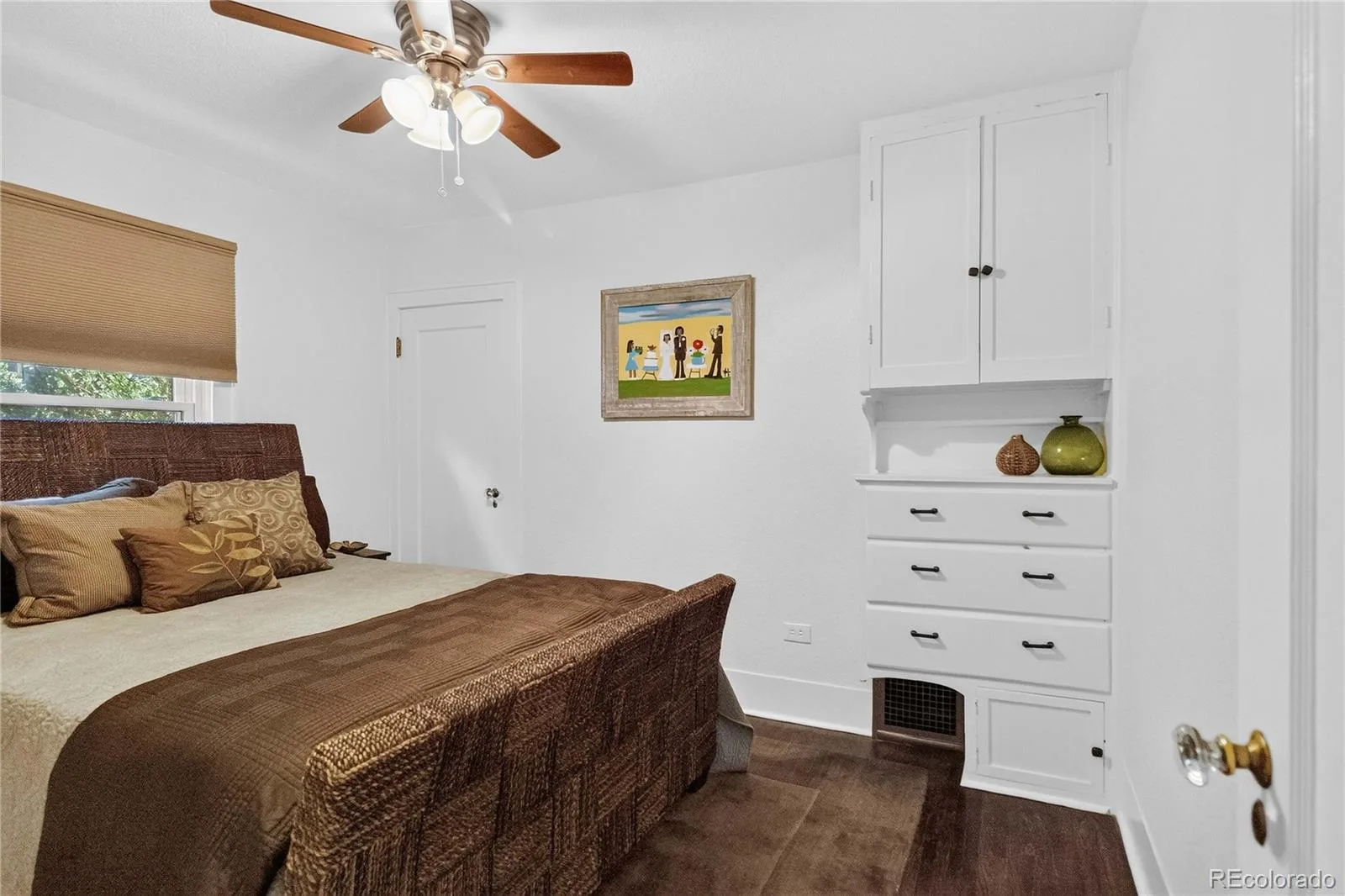 2320 N Glencoe Street Denver CO 80207 | MLS #REC7837631 08122026174954 1600 14