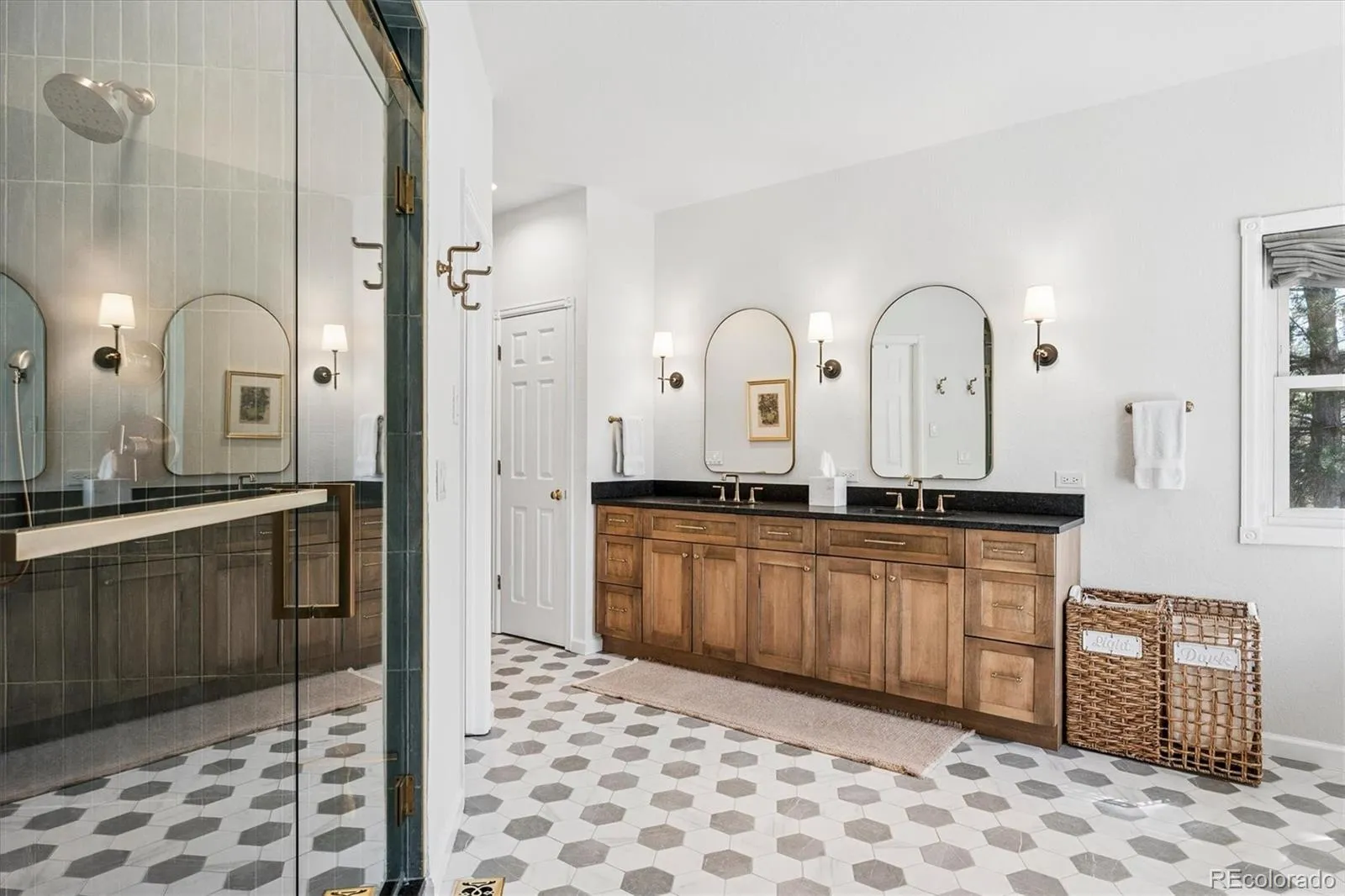 04112026180645 1600 21