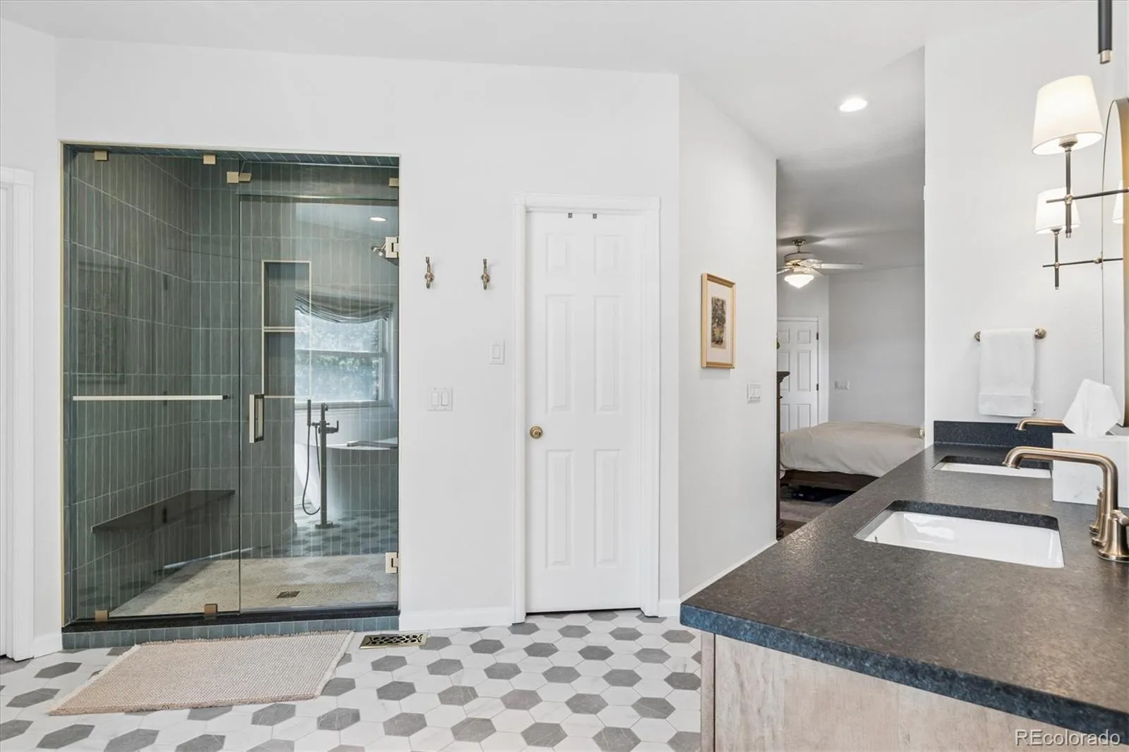 04112026180645 1600 22