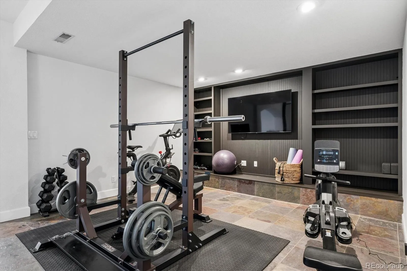 04112026180645 1600 31