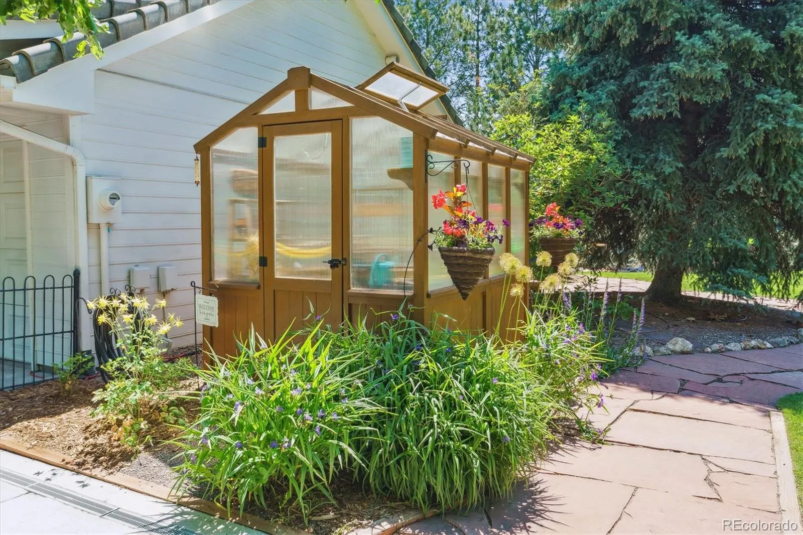 04112026180645 1600 36