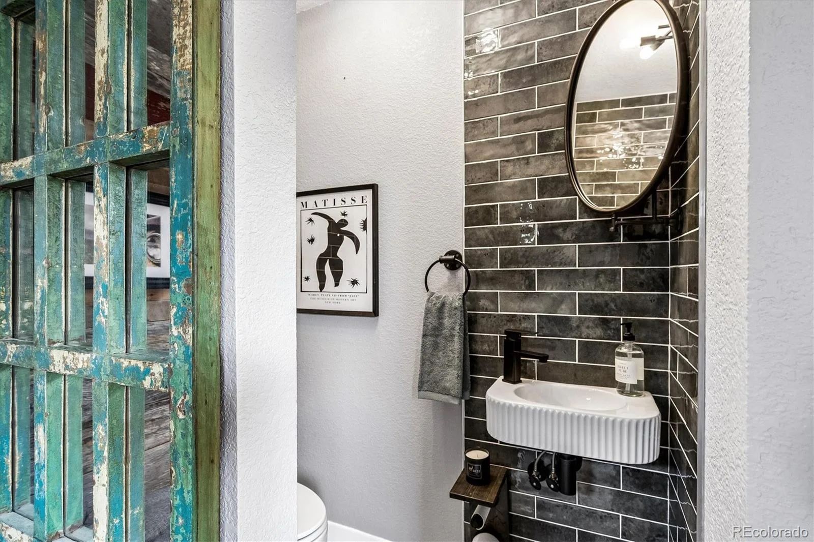 3560 N Steele Street Denver CO 80205 | MLS #REC7840140 08302026143325 1600 18
