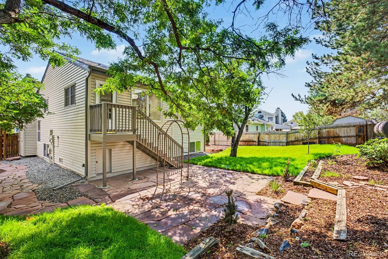 7483 Benton Street Arvada CO 80003 | MLS #REC7842693 08062026181927 1600 17