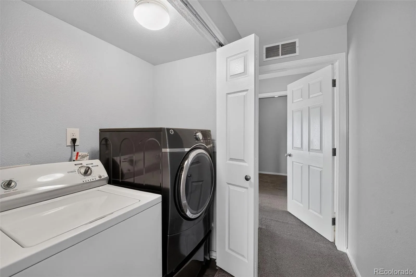 1601 Fraser Court #202 Aurora CO 80011 | MLS #REC7844095 07312026172855 1600 25
