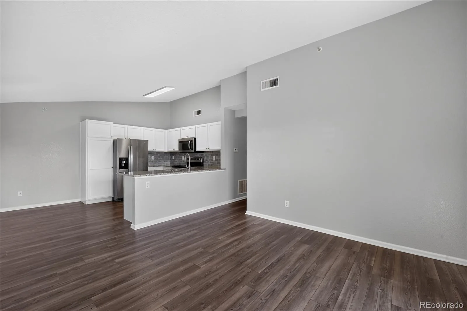 1601 Fraser Court #202 Aurora CO 80011 | MLS #REC7844095 07312026172855 1600 29