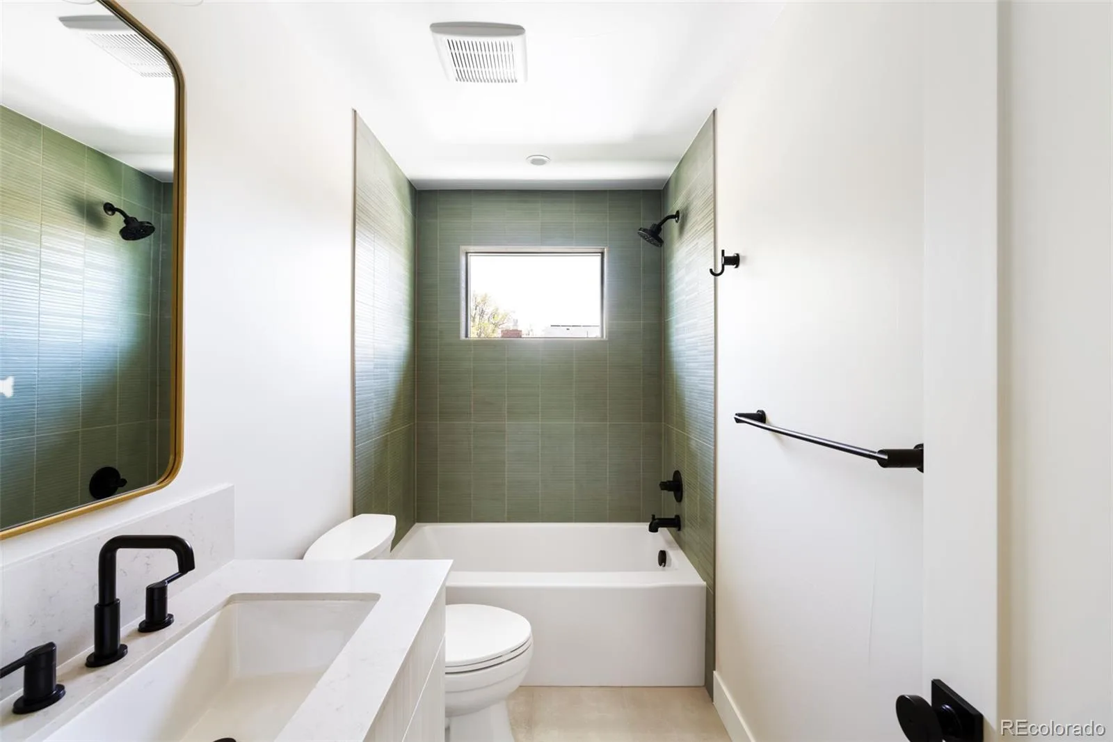 2203 W 37th Avenue Denver CO 80211 | MLS #REC7845032 08172026204602 1600 12
