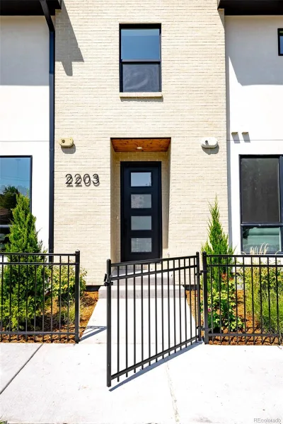 2203 W 37th Avenue Denver CO 80211 | MLS #REC7845032 08172026204602 800 3