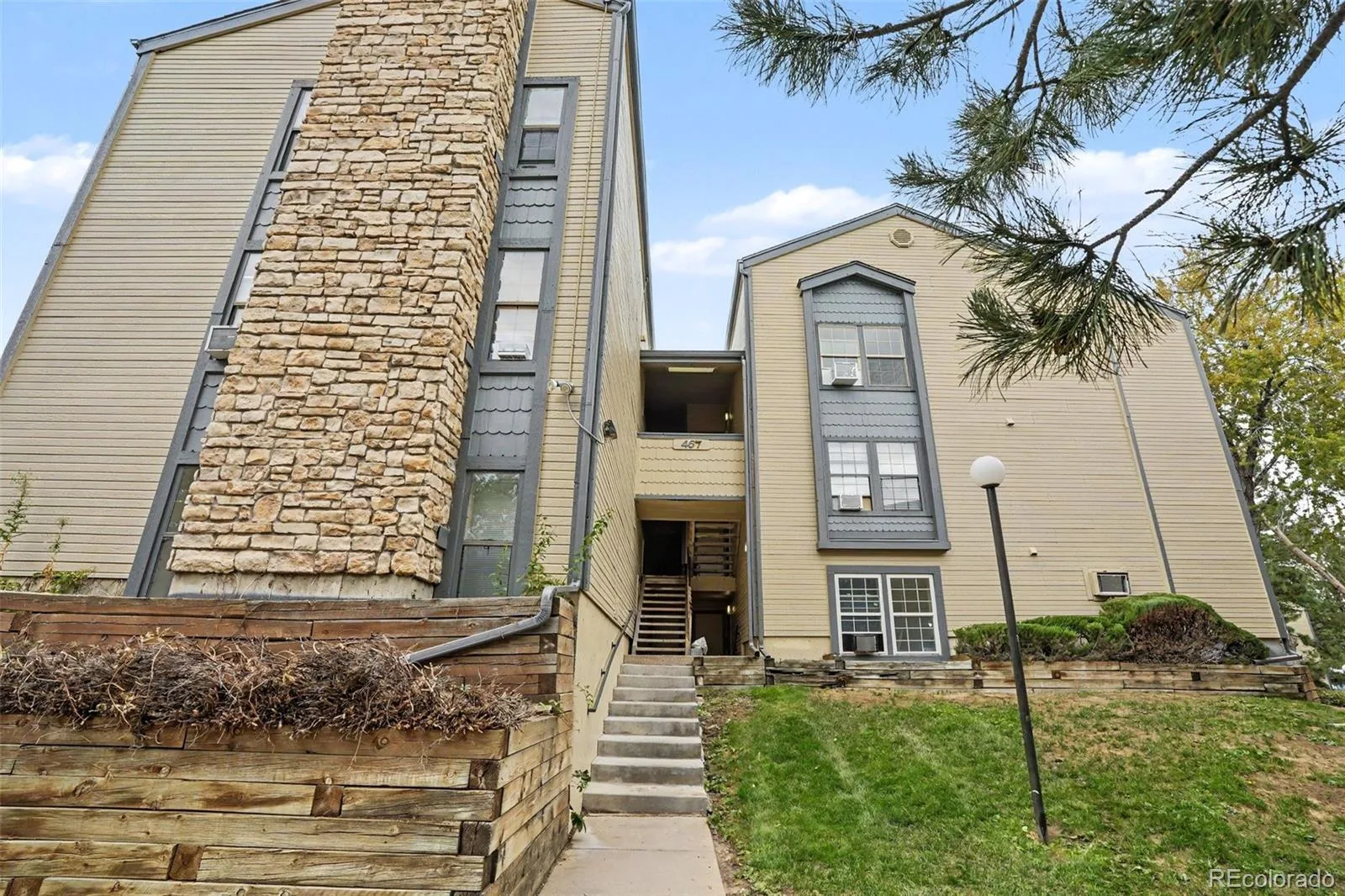 467 S Memphis Way #13 Aurora CO 80017 | MLS #REC7845419 08292026164803 1600 20