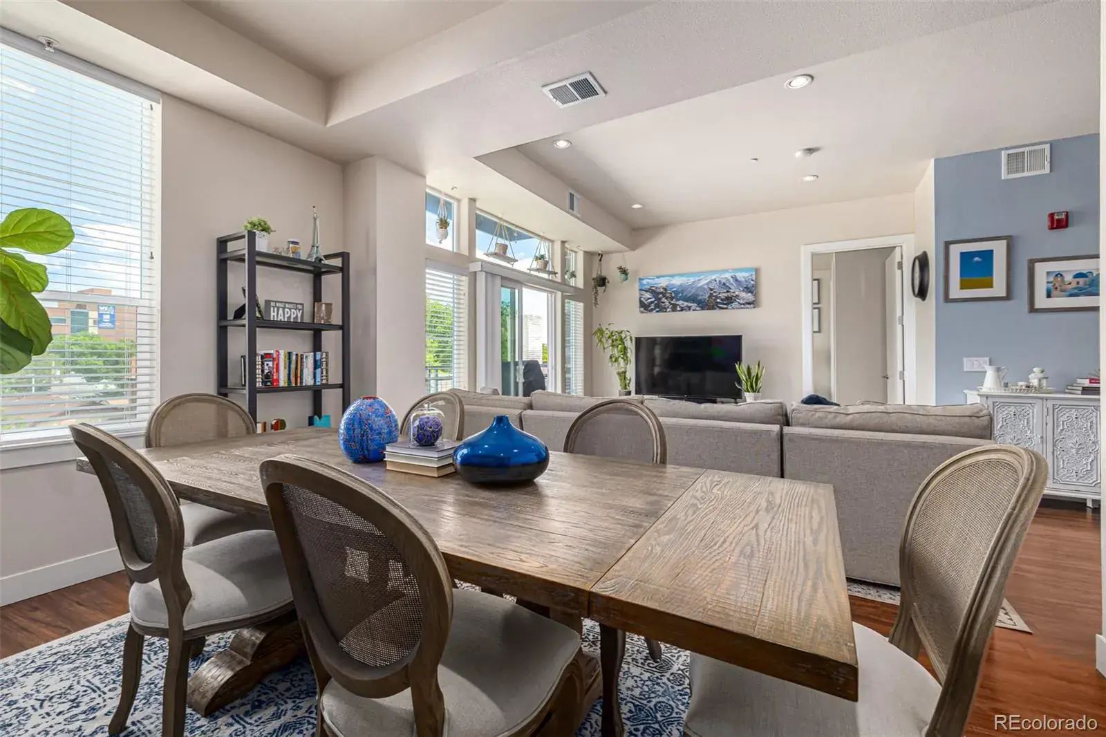 01212026211956 1600 12