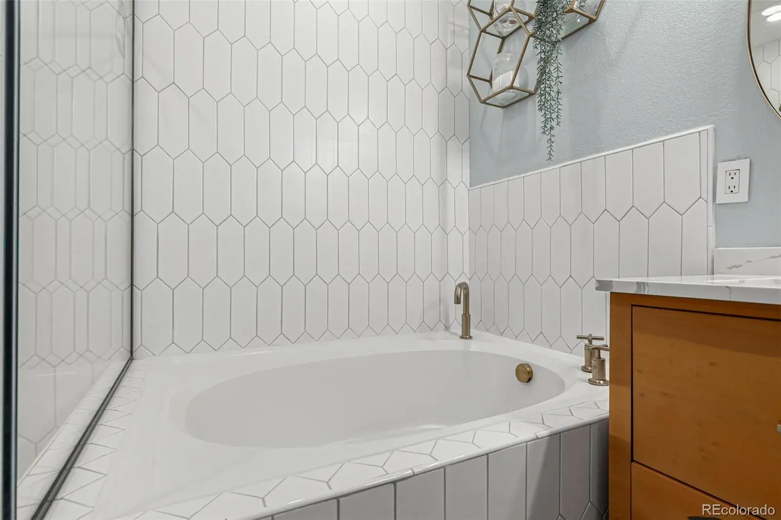 01212026211956 1600 24