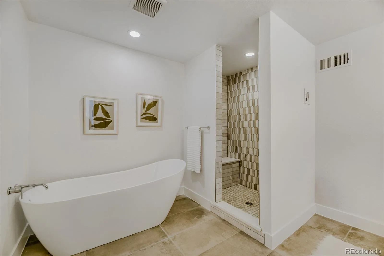 2631 Kearney Street Denver CO 80207 MLS #REC7851248 04232026183550 1600 15