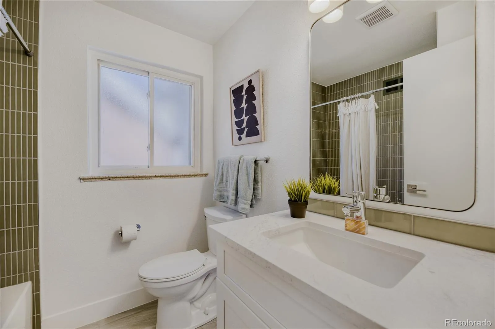 2631 Kearney Street Denver CO 80207 MLS #REC7851248 04232026183550 1600 20