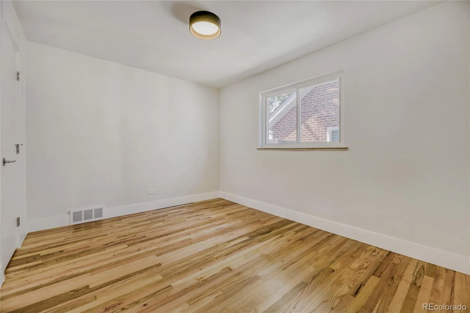 2631 Kearney Street Denver CO 80207 MLS #REC7851248 04232026183550 1600 22