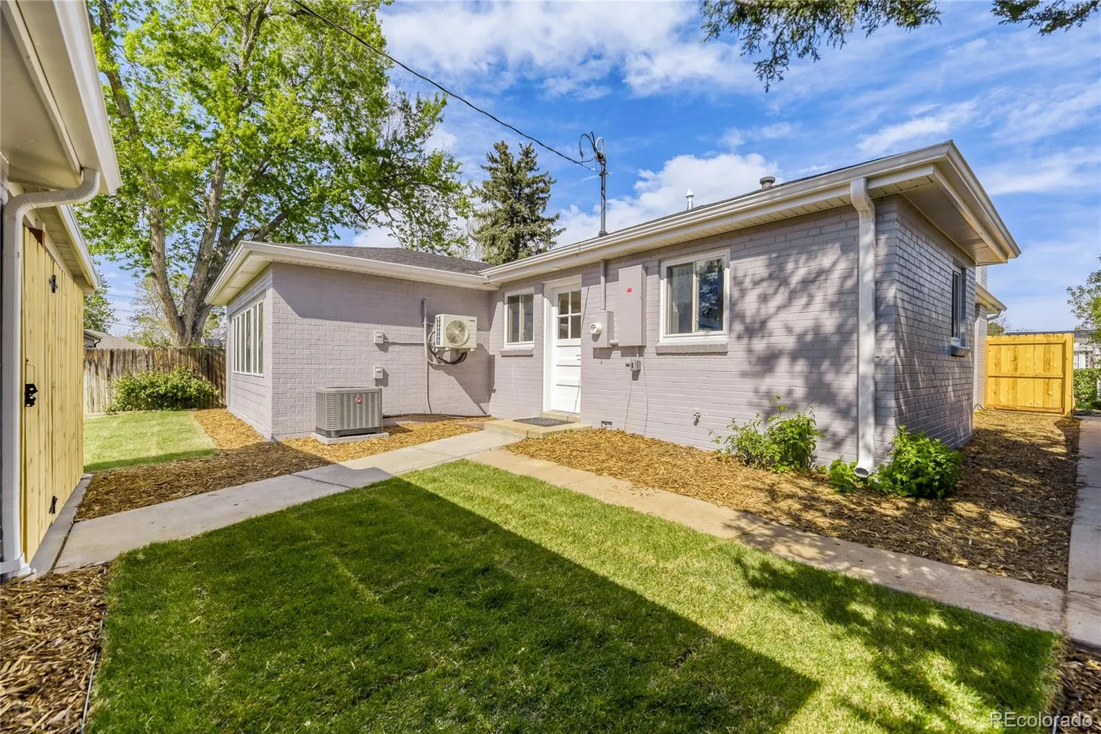 2631 Kearney Street Denver CO 80207 MLS #REC7851248 04232026183550 1600 25