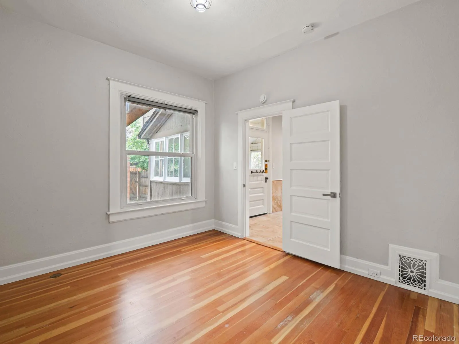 350 S Lincoln Street Denver CO 80209 MLS #REC7852895 05202026223943 1600 17