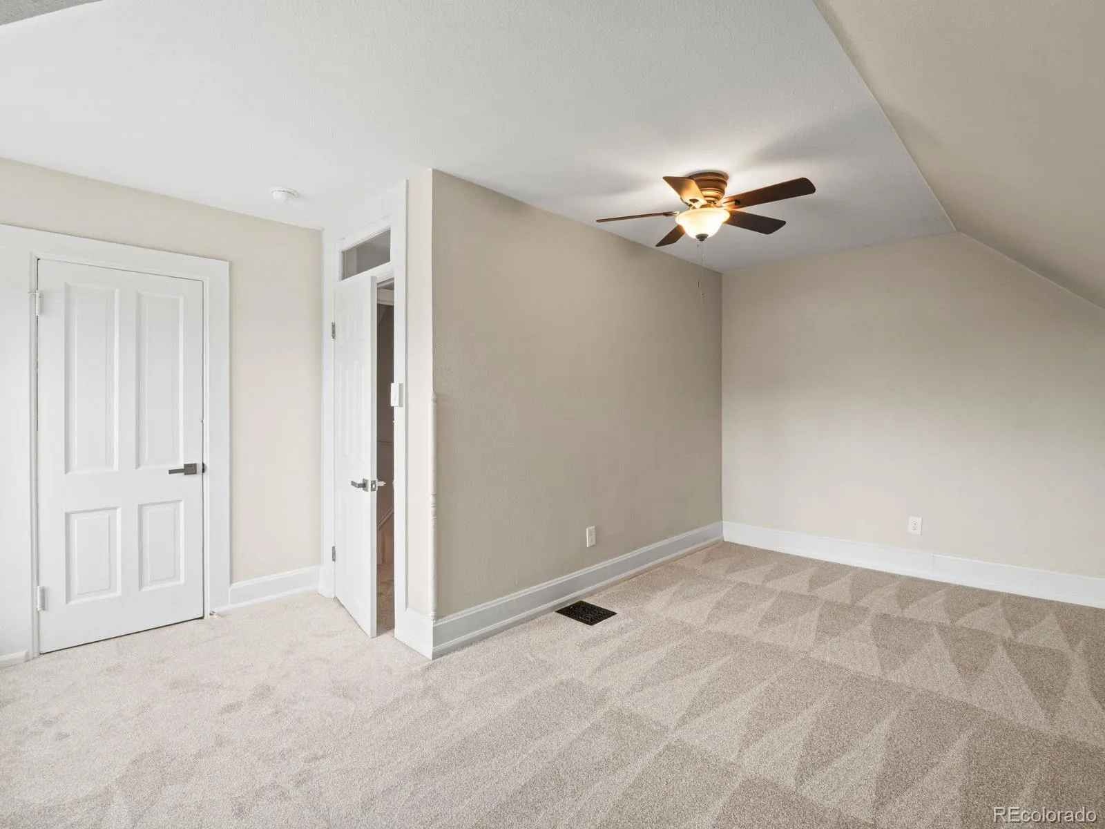 350 S Lincoln Street Denver CO 80209 MLS #REC7852895 05202026223943 1600 22