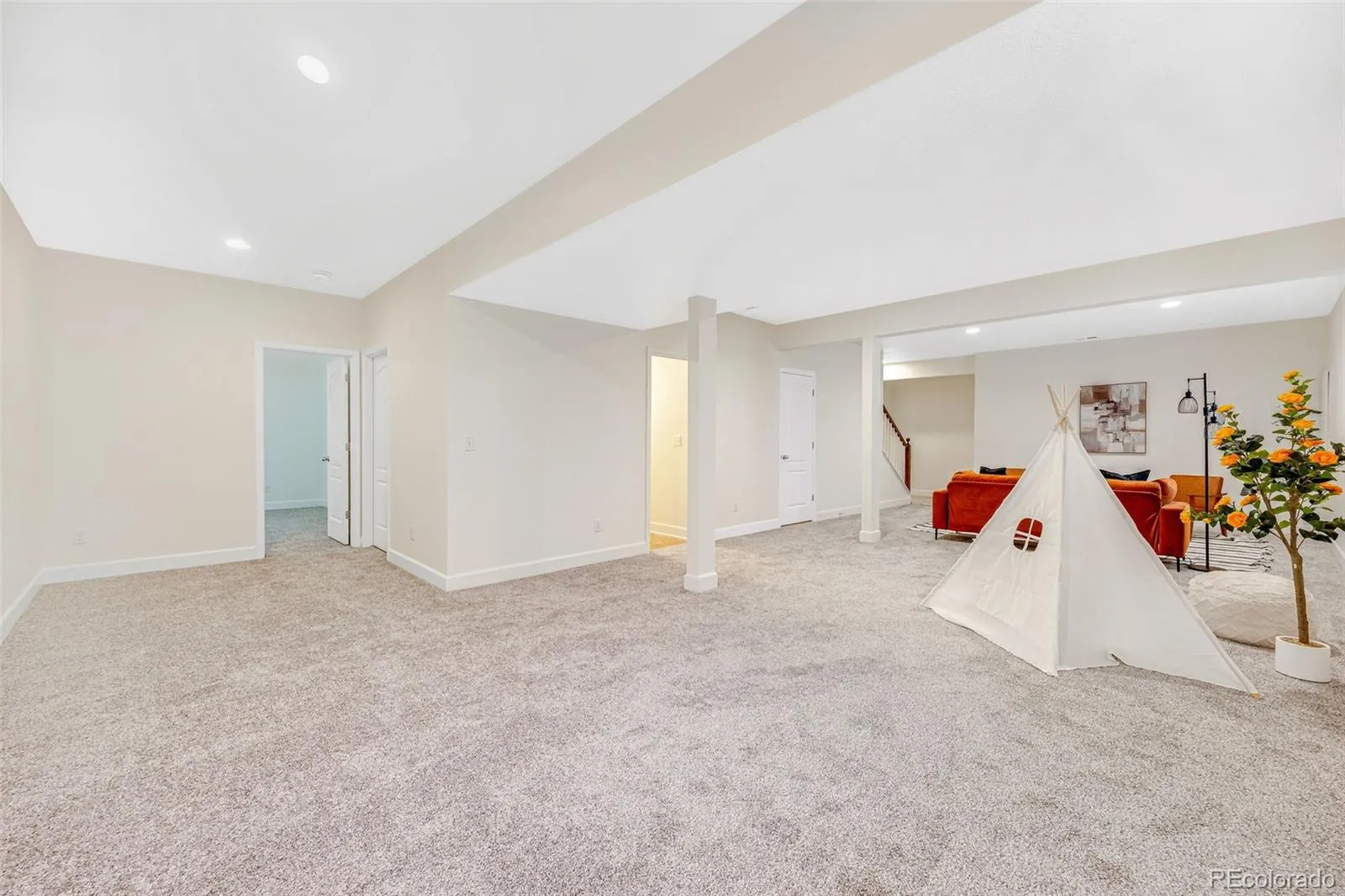 26070 E Davies Drive Aurora CO 80016 MLS #REC7859579 04232026003656 1600 34